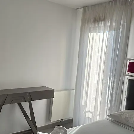 Apartament Skyline Lumina Parking Clim Tram