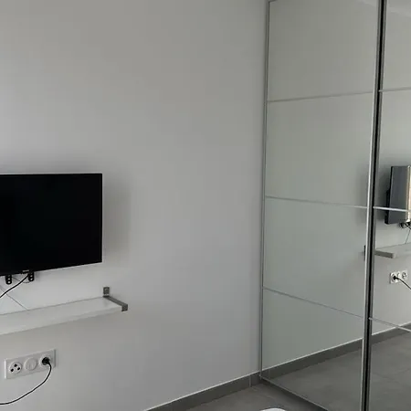 Apartman Skyline Lumina Parking Clim Tram *