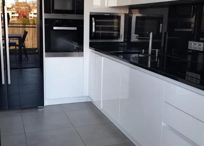 Skyline Lumina Parking Clim Tram Apartman Montpellier