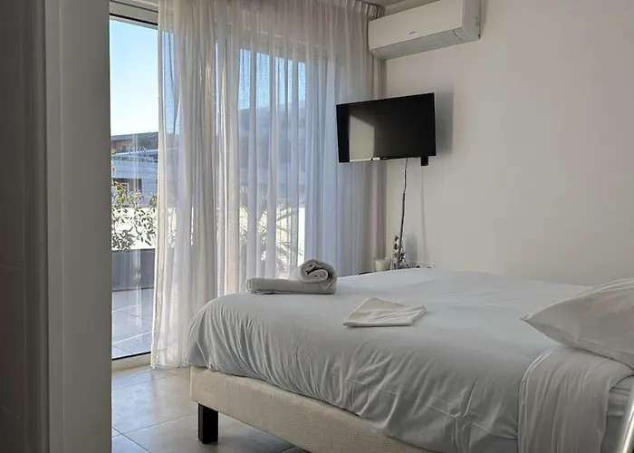 Skyline Lumina Parking Clim Tram